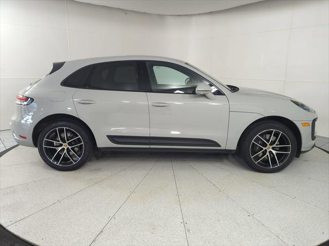 2026 Porsche Macan Unknown
