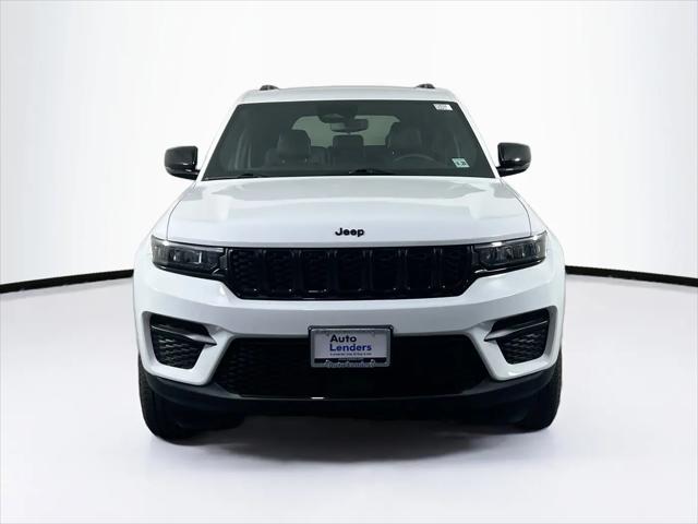2023 Jeep Grand Cherokee Altitude 4x4