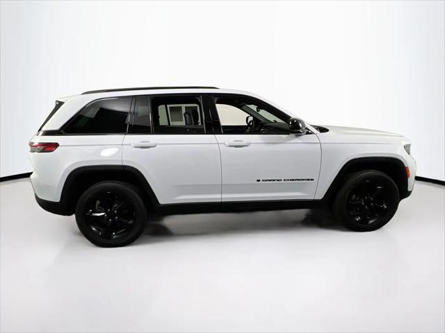 2023 Jeep Grand Cherokee Altitude 4x4