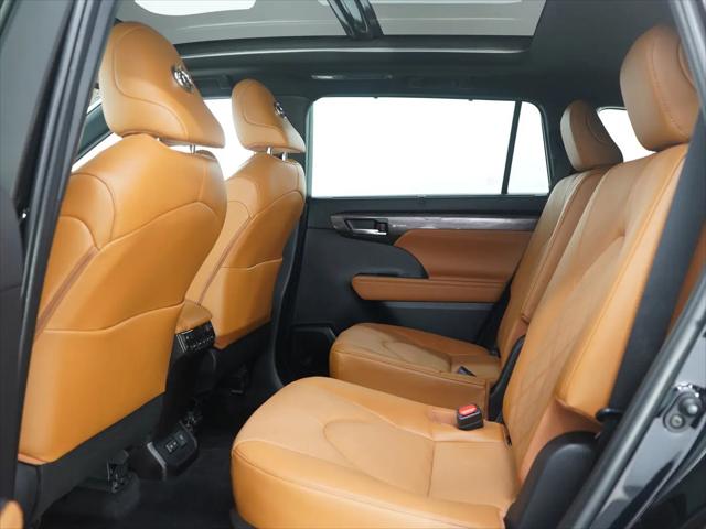 2023 Toyota Highlander Platinum