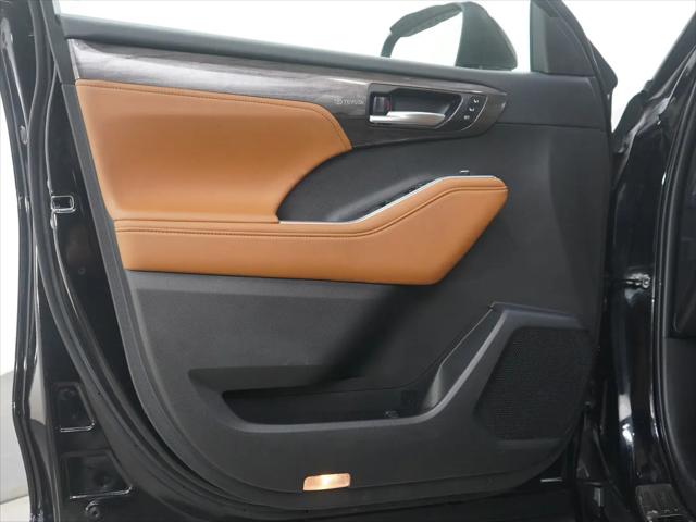 2023 Toyota Highlander Platinum