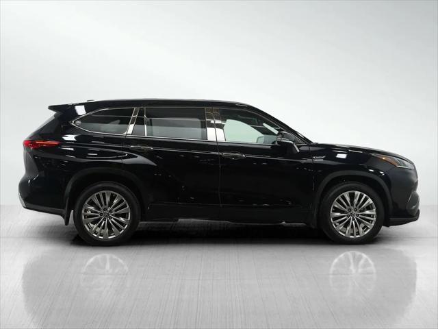 2023 Toyota Highlander Platinum