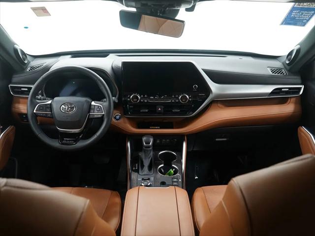 2023 Toyota Highlander Platinum