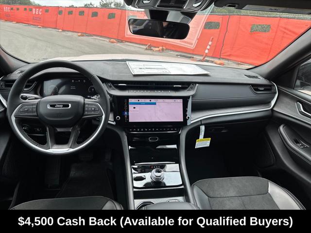 2026 Jeep Grand Cherokee Altitude 4x4