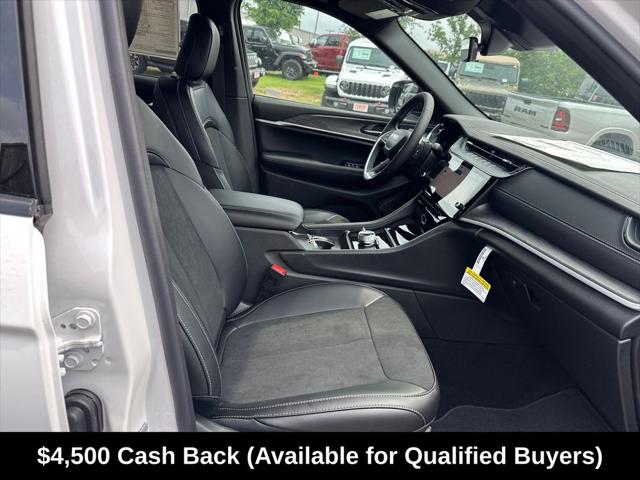2026 Jeep Grand Cherokee Altitude 4x4