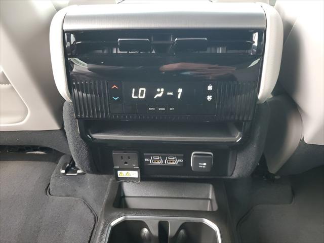2026 Jeep Grand Wagoneer L 4x2