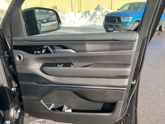 2026 Jeep Grand Wagoneer Summit Obsidian 4x4