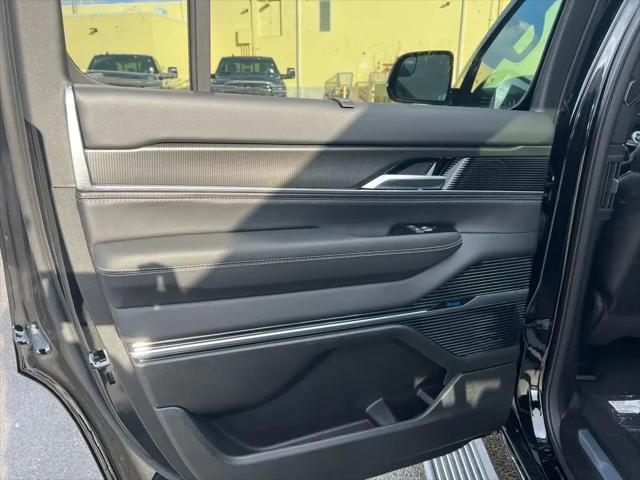 2026 Jeep Grand Wagoneer Summit Obsidian 4x4