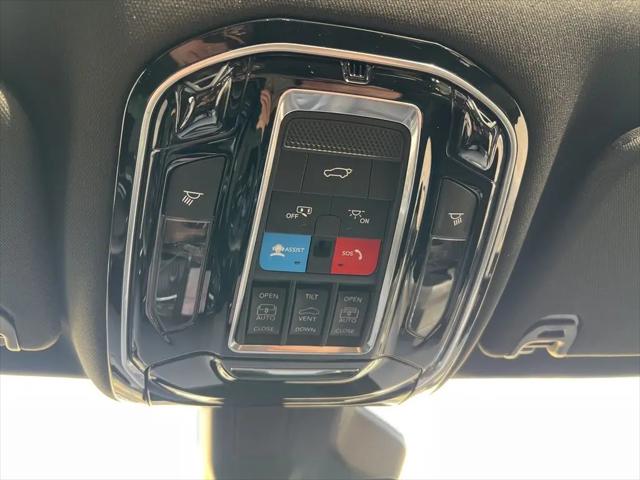 2026 Jeep Grand Wagoneer Summit Obsidian 4x4