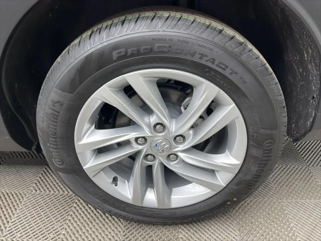 2026 Buick NV Preferred FWD