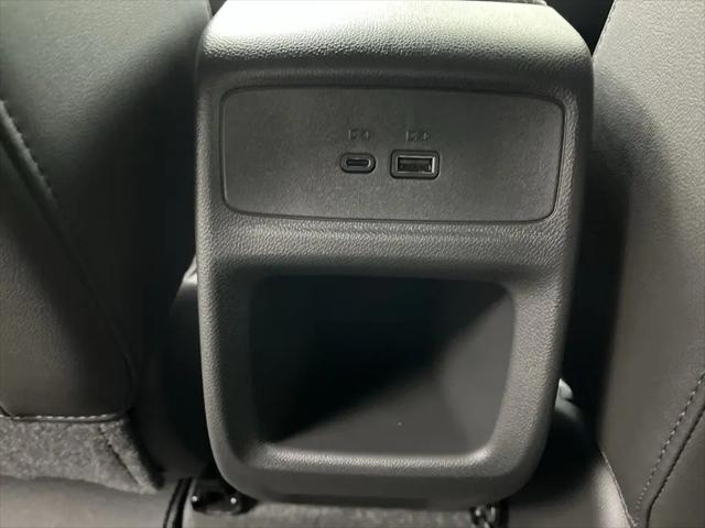 2026 Buick NV Preferred FWD