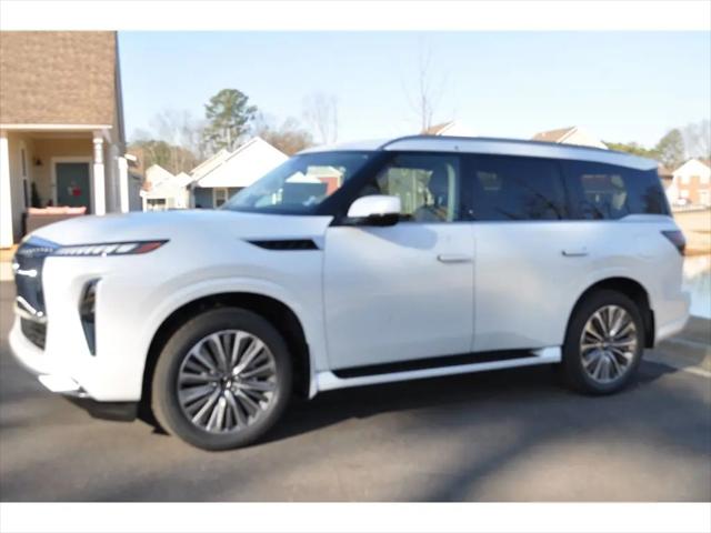 2026 INFINITI QX80 LUXE AWD