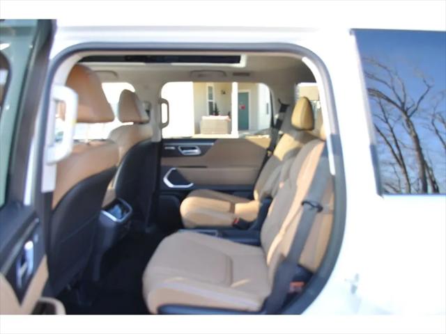 2026 INFINITI QX80 LUXE AWD