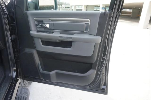 2019 Ram 1500 Classic Big Horn Crew Cab 4x4 5'7" Box