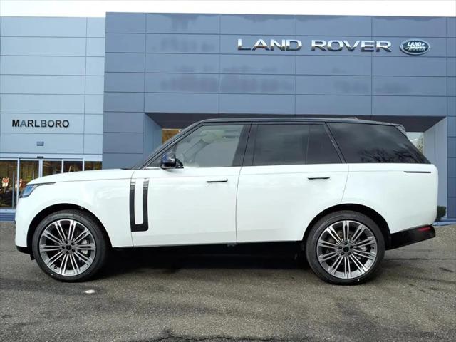 2026 Land Rover Range Rover P530 SE
