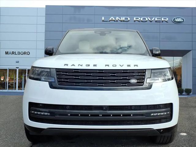 2026 Land Rover Range Rover P530 SE