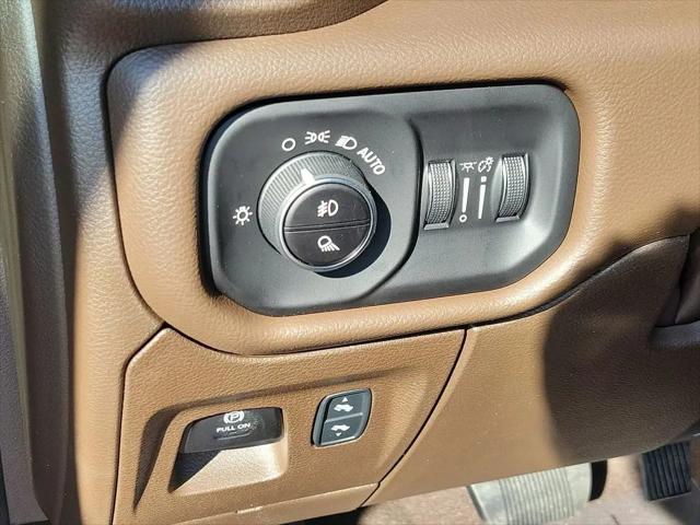 2026 Ram 1500 Laramie Crew Cab 4x4 5'7" Box