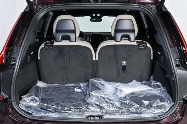 2026 Volvo XC90 Plus, B6 AWD Gas (mild hybrid), Gasoline, Bright, 6 Seats
