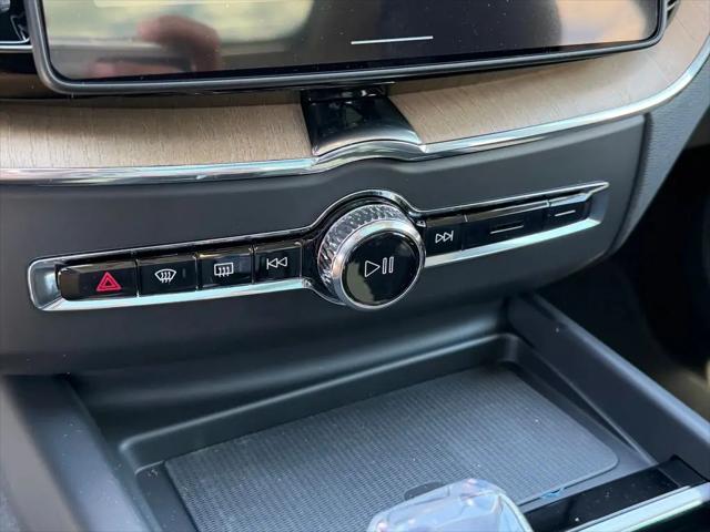 2026 Volvo XC60 Plug-In Hybrid Core, T8 AWD Electric/Gasoline, Dark