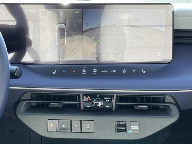 2026 Nissan LEAF PLATINUM+