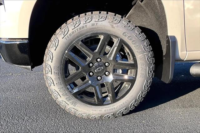 2026 Chevrolet Silverado 1500 4WD Crew Cab Short Bed Custom Trail Boss