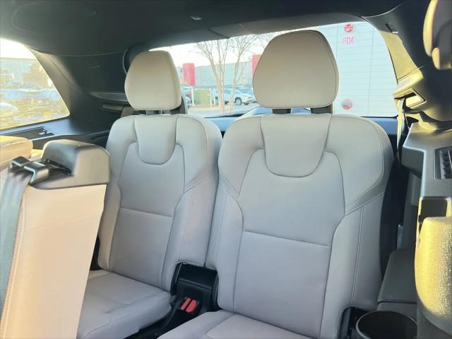 2026 Volvo XC90 Plus, B6 AWD Gas (mild hybrid), Gasoline, Bright, 7 Seats