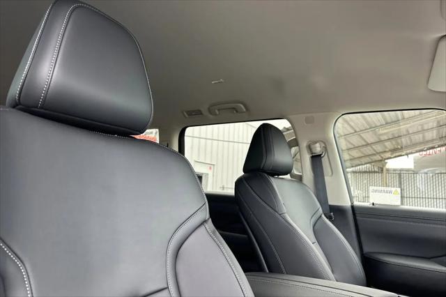 2026 Nissan Armada SV