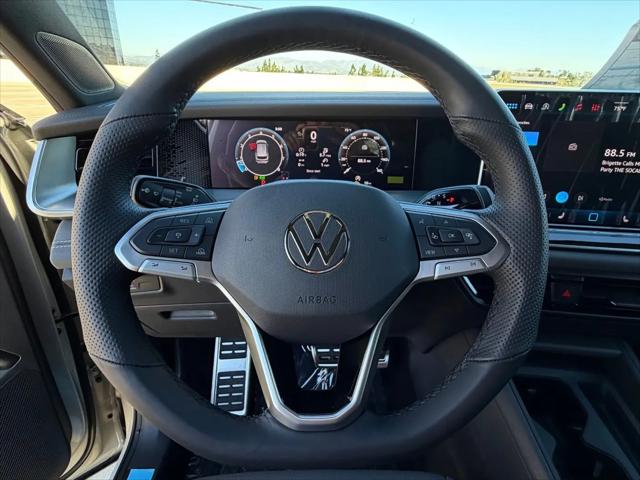 2026 Volkswagen Tiguan SE R-Line Black