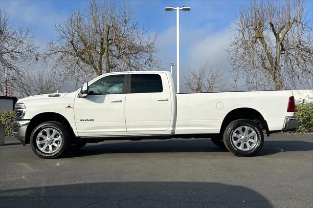 2026 Ram 3500 Laramie Crew Cab 4x4 8' Box