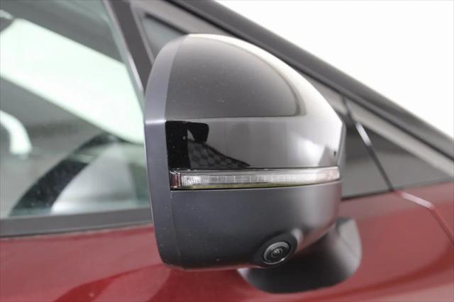 2026 Nissan LEAF PLATINUM+