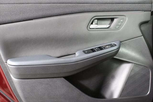 2026 Nissan LEAF PLATINUM+
