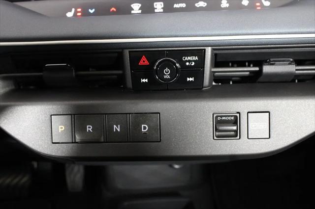 2026 Nissan LEAF PLATINUM+