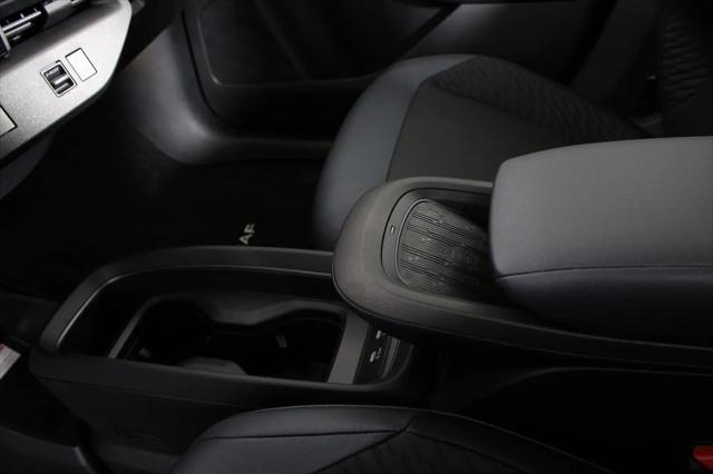 2026 Nissan LEAF PLATINUM+
