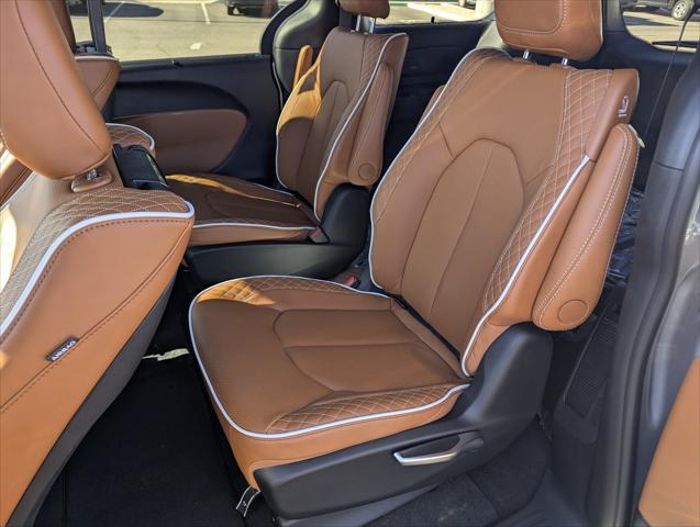 2026 Chrysler Pacifica Pinnacle AWD
