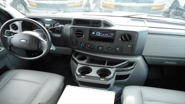 2013 Ford E-350 Super Duty Recreational