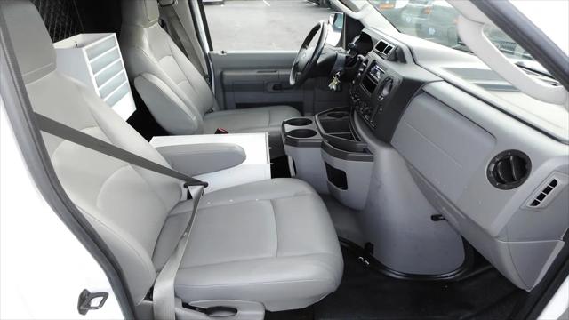 2013 Ford E-350 Super Duty Recreational