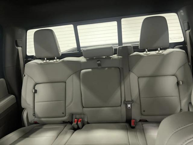 2026 GMC Sierra 3500HD Crew Cab, Long Bed, SLT Dual Rear Wheel, 4WD