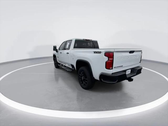 2026 Chevrolet Silverado 2500HD Crew Cab, Standard Bed, LT, 4WD