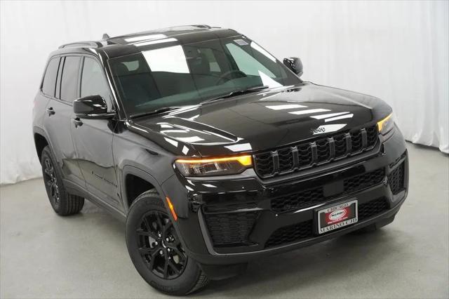 2026 Jeep Grand Cherokee Altitude 4x4