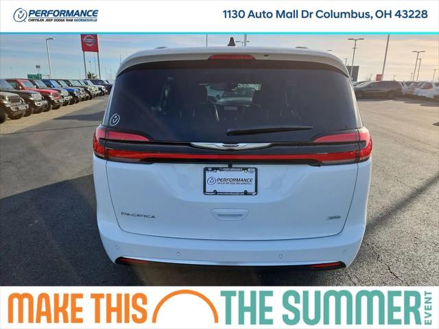 2026 Chrysler Pacifica Pinnacle AWD