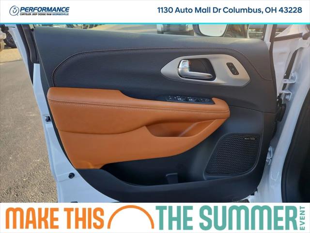 2026 Chrysler Pacifica Pinnacle AWD