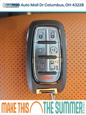 2026 Chrysler Pacifica Pinnacle AWD