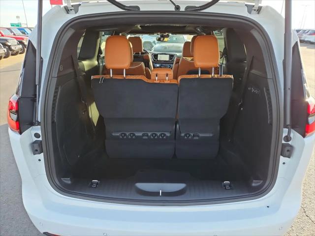 2026 Chrysler Pacifica Pinnacle AWD