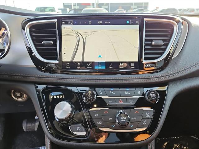 2026 Chrysler Pacifica Pinnacle AWD