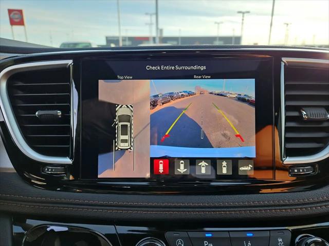2026 Chrysler Pacifica Pinnacle AWD