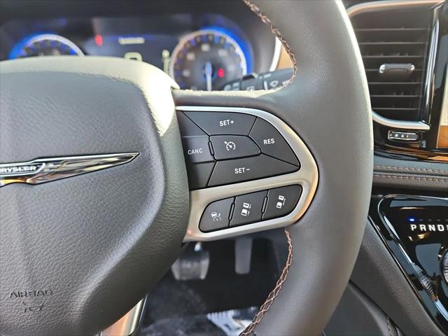 2026 Chrysler Pacifica Pinnacle AWD