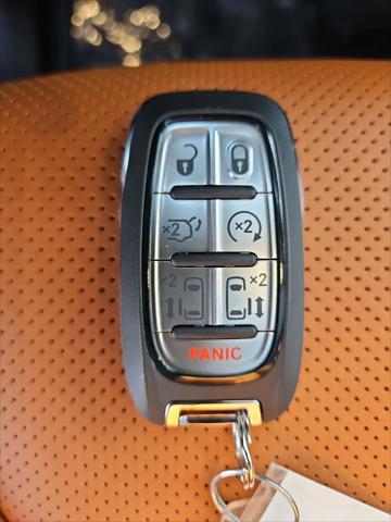 2026 Chrysler Pacifica Pinnacle AWD