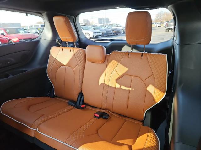 2026 Chrysler Pacifica Pinnacle AWD
