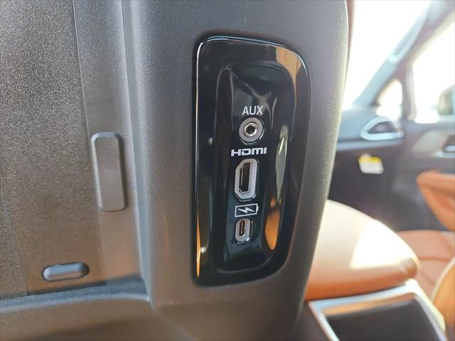 2026 Chrysler Pacifica Pinnacle AWD