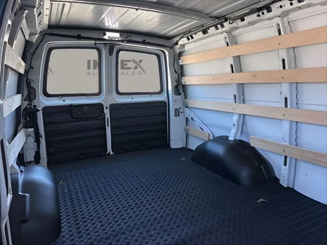 2024 Chevrolet Express Cargo Van RWD 2500 Regular Wheelbase WT